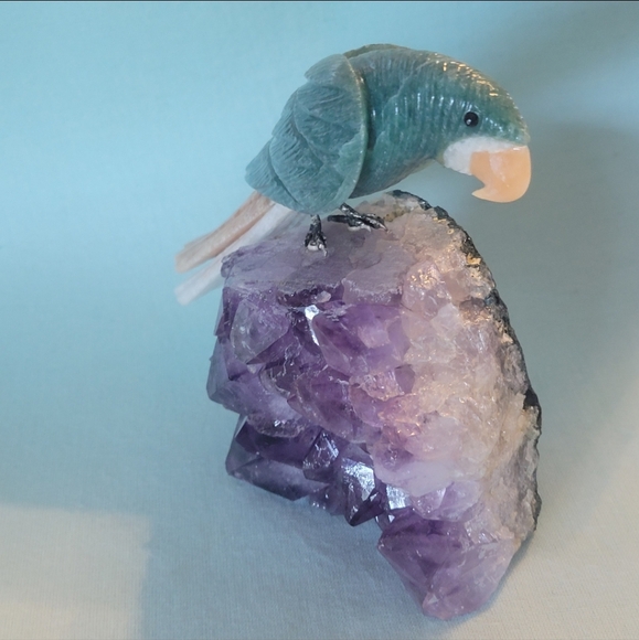 GORGEOUS AMETHYST AND NATURAL GEMSTONES BIRD. - Picture 4 of 11